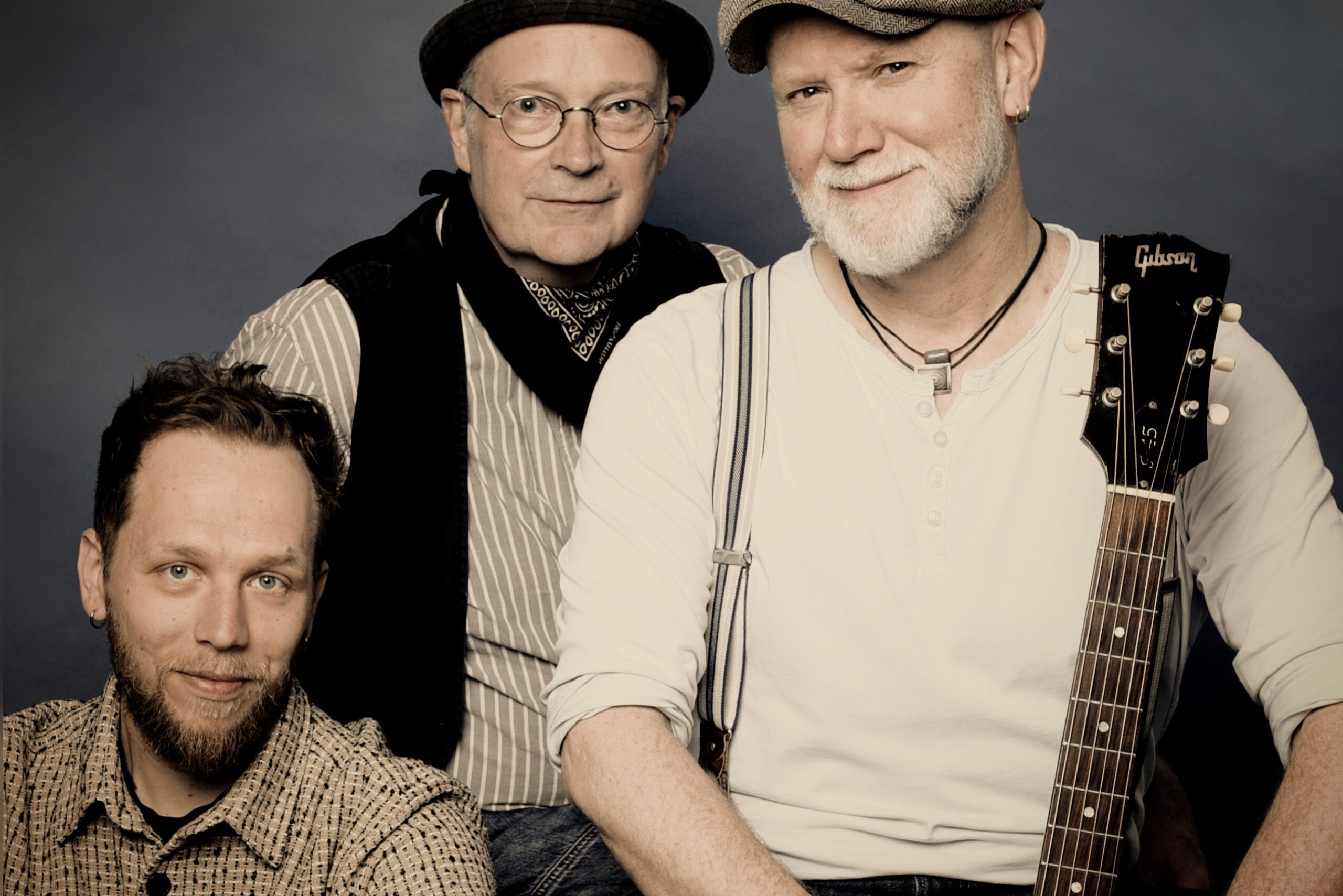 Eddie & The Lucky Men-Presse 5 rights by Eddie & The Lucky Men